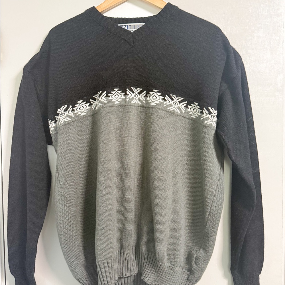 Vintage UNTIED Snowflake Sweater XL Black Gray Knit